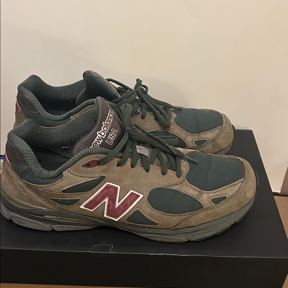 New Balance 990 Moss Green (Size 13)